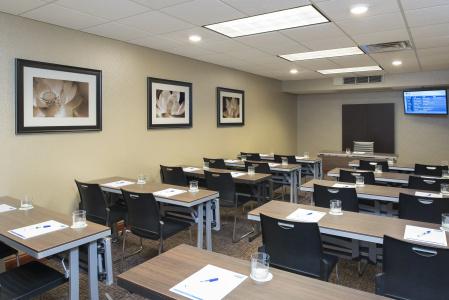 Holiday Inn Express & Suites-North, An Ihg - 22