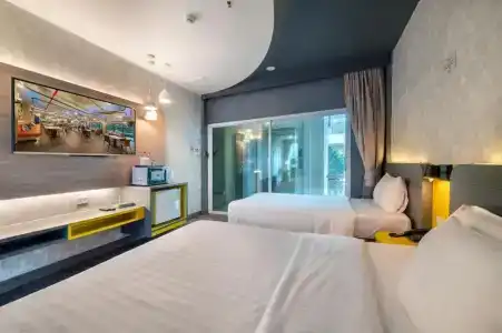 Qiu Sukhumvit - 93