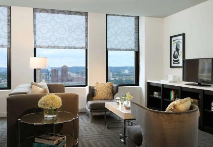 Renaissance Downtown - 5
