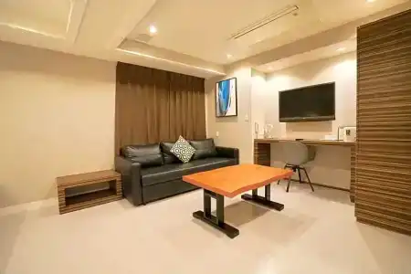 88 Shinsaibashi - 101