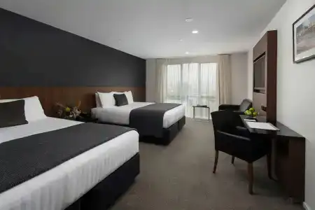 Rydges Latimer - 135