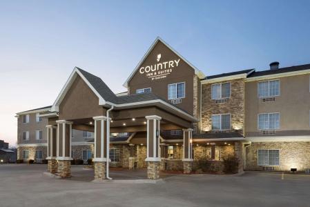 Country Inn & Suites by Radisson, West, KS - 0