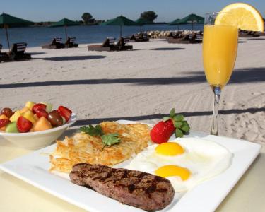 DreamView Beachfront & Resort - 10