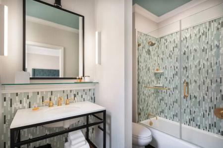 Courtyard by Marriott San Francisco Downtown/Van Ness Ave - 33