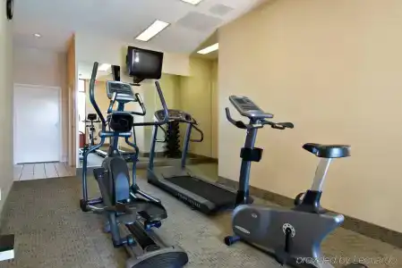 Holiday Inn Express Vancouver-Metrotown (Burnaby) - 16