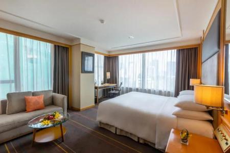Renaissance Riverside Saigon - 77