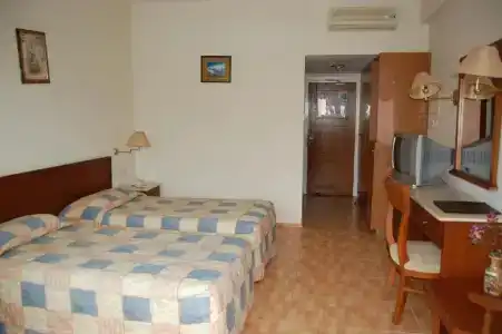 M. Moniatis - 44