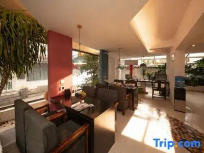 Pure Comfort Inn - 11