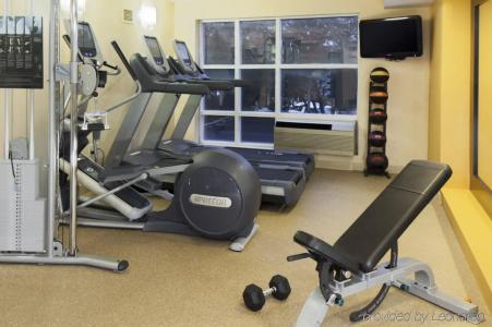 DoubleTree by Hilton Boston Bayside - 11