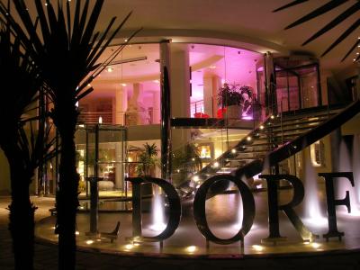 Waldorf- Premier Resort - 0