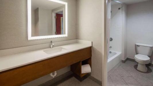 Best Western Plus Boston - 37