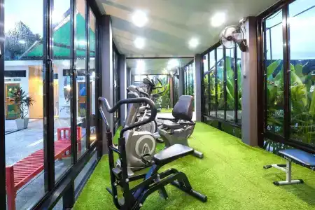 Udtel Boutique - 11