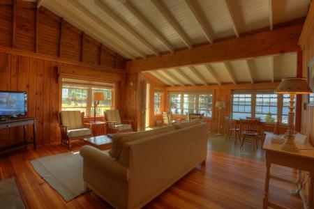 Spruce Point Inn and Spa - 4