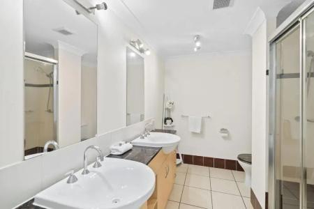 Cairns City - 120