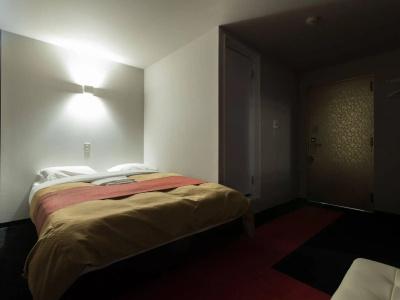 Art Inn Namba - 2