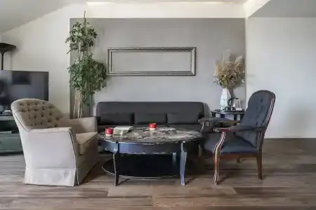 Ansen and Suites - 83