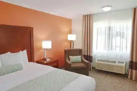 Comfort Inn Near Old Town Pasadena In Eagle Rock Ca - 10