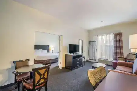 Clarion Inn & Suites Central Beach - 71