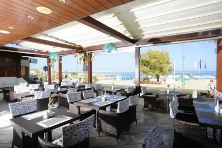 Steris Elegant Beach & - 24