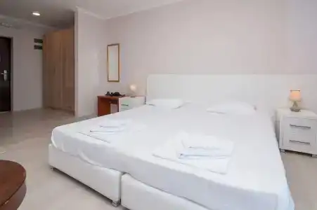 Open Sea Luxury - 107