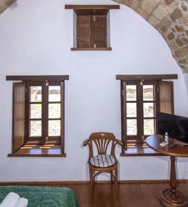 Goulas Traditional Guesthouse - 14