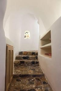 Luna Santorini Suites - 99
