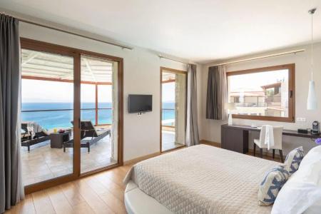 Blue Bay - 115