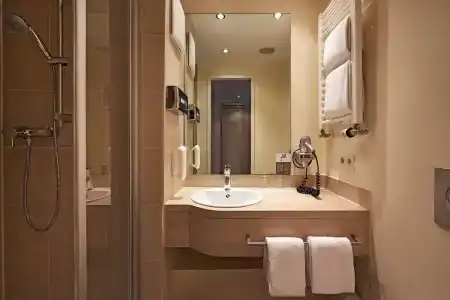 H+ München - 8