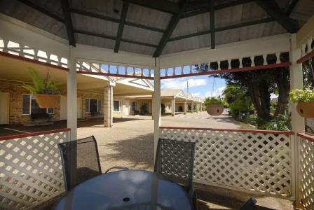Highlander Motor Inn - 10