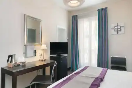 Florence Nice - 51