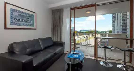 Broadbeach Savannah - 7