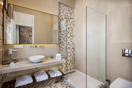 Ambassadors Residence Boutique - 172