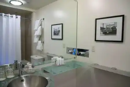Lucia, a Provenance Hotel - 8