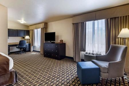 Best Western Plus Las Vegas West - 41