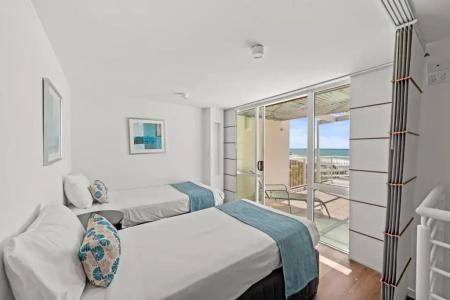 La Mer Sunshine Beachfront - 35