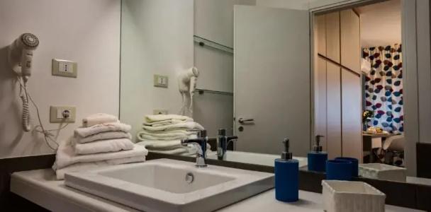 Marbela & Suites - 120