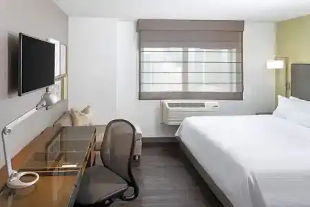 Element Times Square West - 57