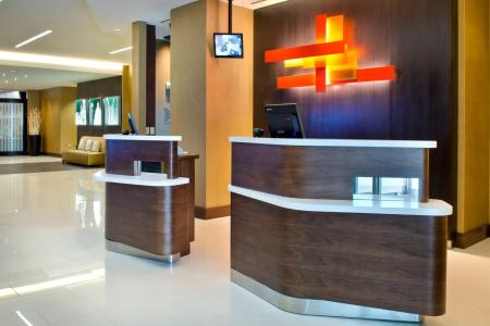 Courtyard by Marriott Washington, D.C./Foggy Bottom - 1