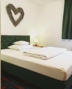 SIMPLE but EXCELLENT - 50