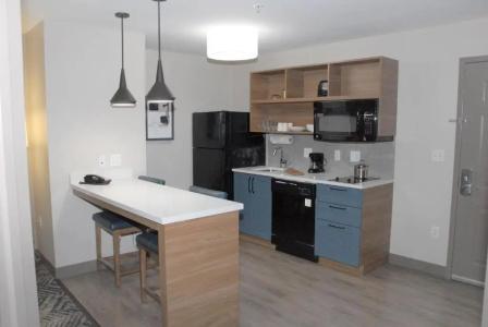 Candlewood Suites, an IHG - 47