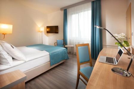 Holiday Inn Prague, An Ihg - 5