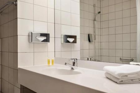 Ramada by Wyndham Bottrop - 27