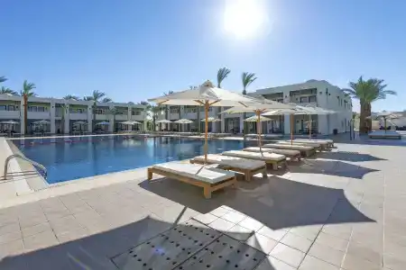 Reef Oasis Beach Resort - 13