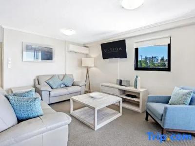 Ultiqa Shearwater - 40