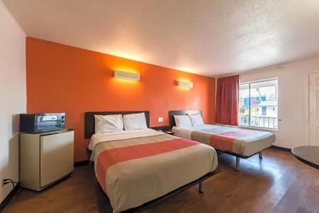 SureStay by Best Western San Antonio Riverwalk - 61