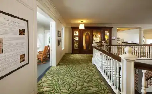 Moana Surfrider, A Westin Resort & Spa, Waikiki Beach - 13