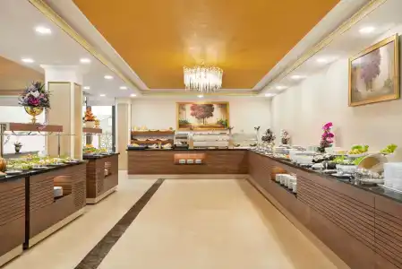 Ramada Plaza By Wyndham - 21