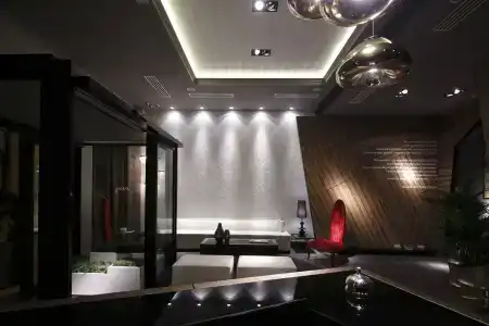 Capitol Boutique - 10