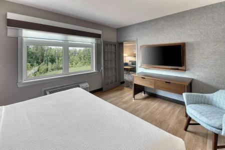 Four Points by Sheraton - 51