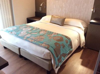 Ariston & Apartments - 33